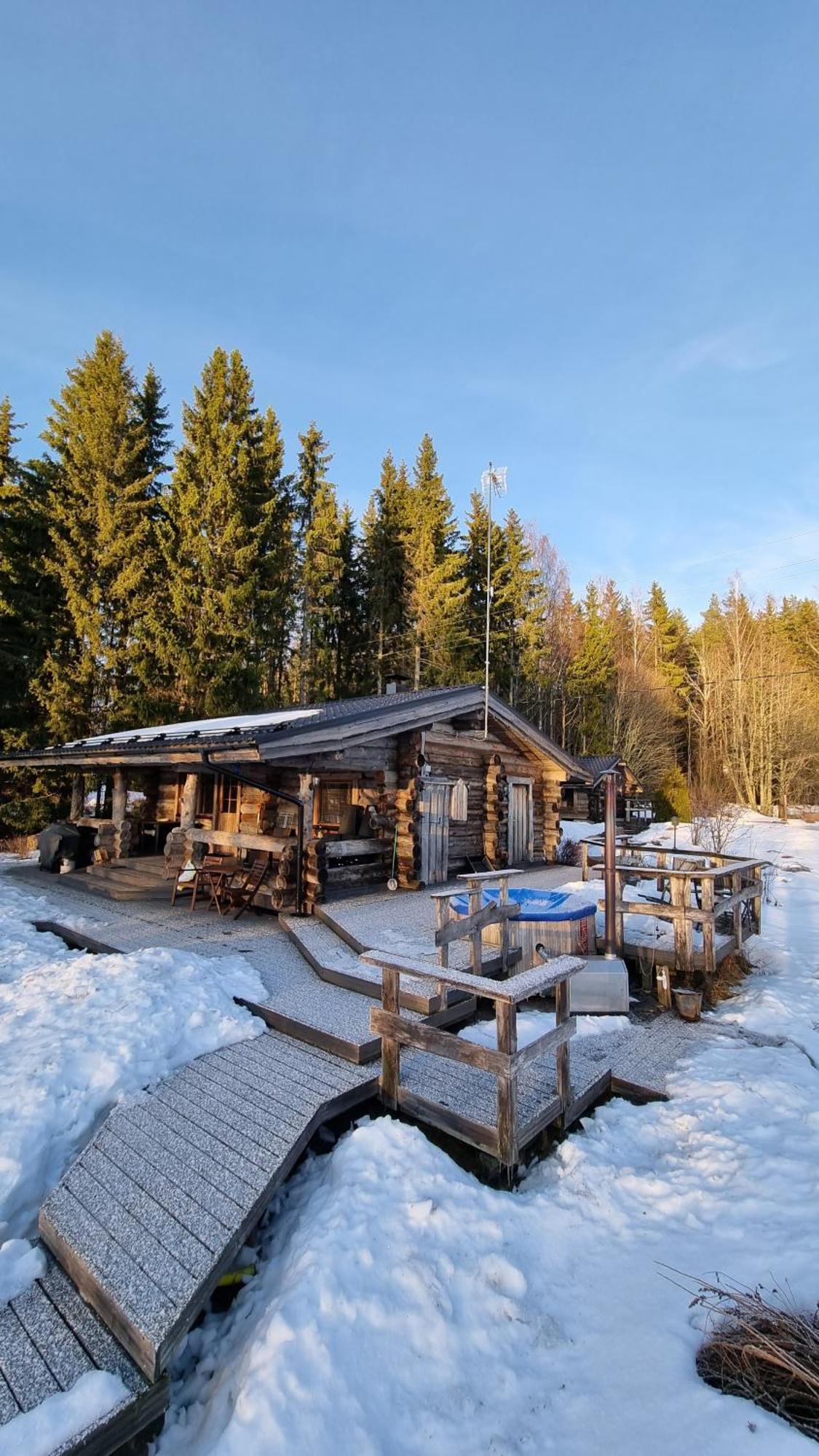 Villa Kivikoski Pyhtaa Buitenkant foto